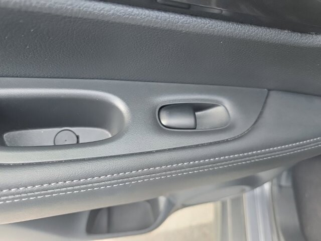 2018 Nissan Rogue in Marysville, OH 43040 - 18147014 22