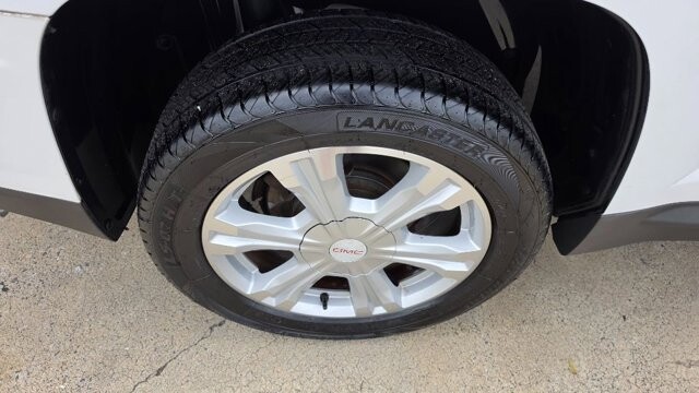 2017 GMC Terrain in Cartersville, GA 30120 - 18147037 5