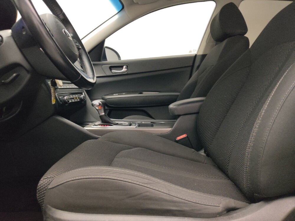 2019 Kia Optima in Plano, TX 75074 - 18147104 17