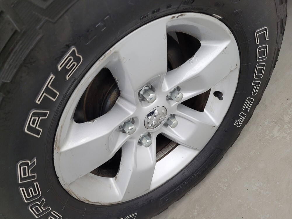 2015 RAM 1500 in Fairfield, OH 45014 - 18147105 31