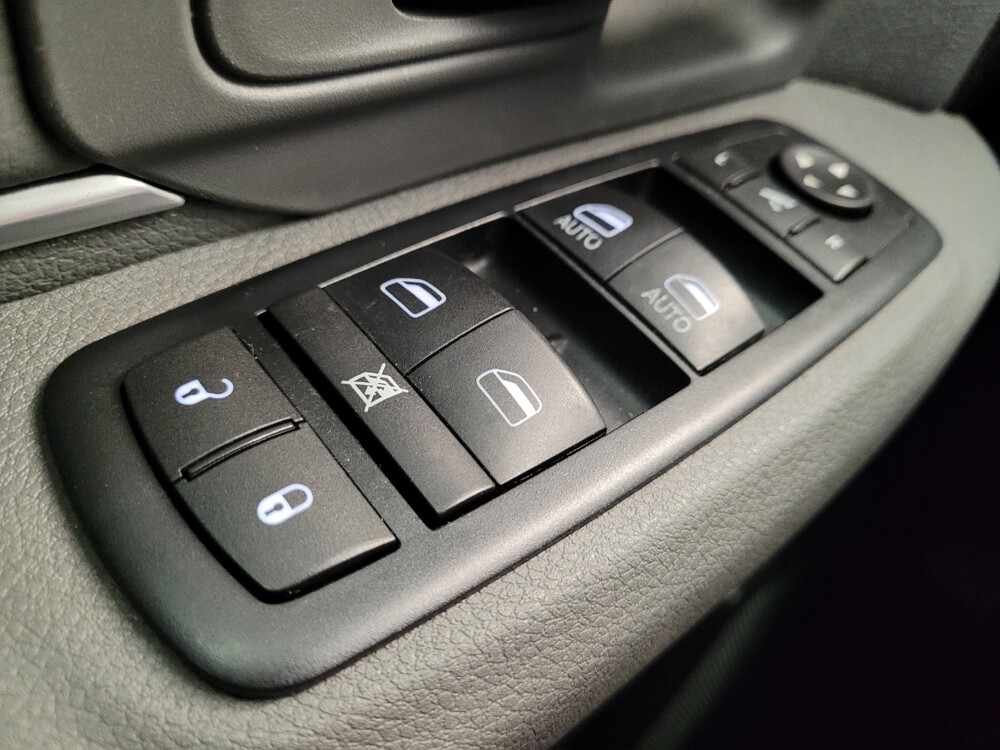 2015 RAM 1500 in Fairfield, OH 45014 - 18147105 27