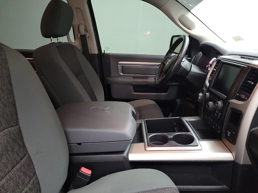 2015 RAM 1500 in Fairfield, OH 45014 - 18147105 21