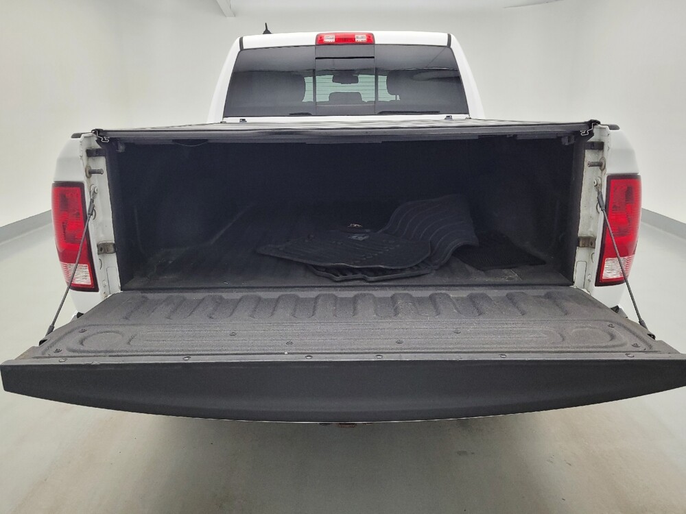 2015 RAM 1500 in Fairfield, OH 45014 - 18147105 29