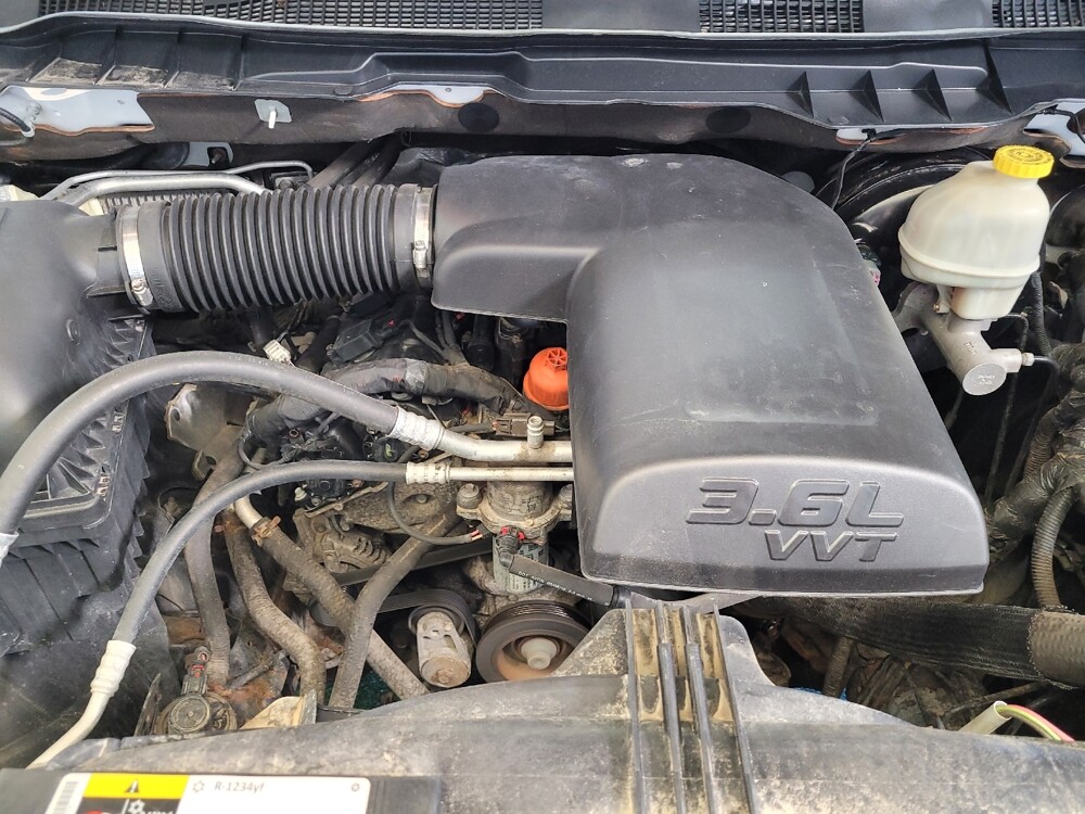 2015 RAM 1500 in Fairfield, OH 45014 - 18147105 30