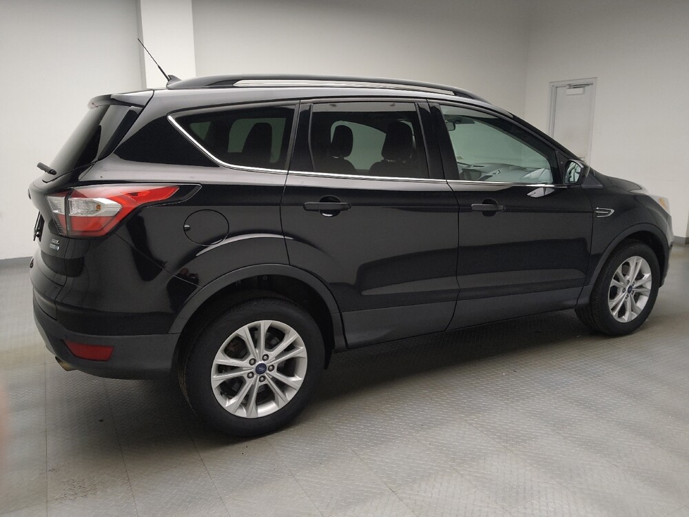 2018 Ford Escape in Taylor, MI 48180 - 18147134 10