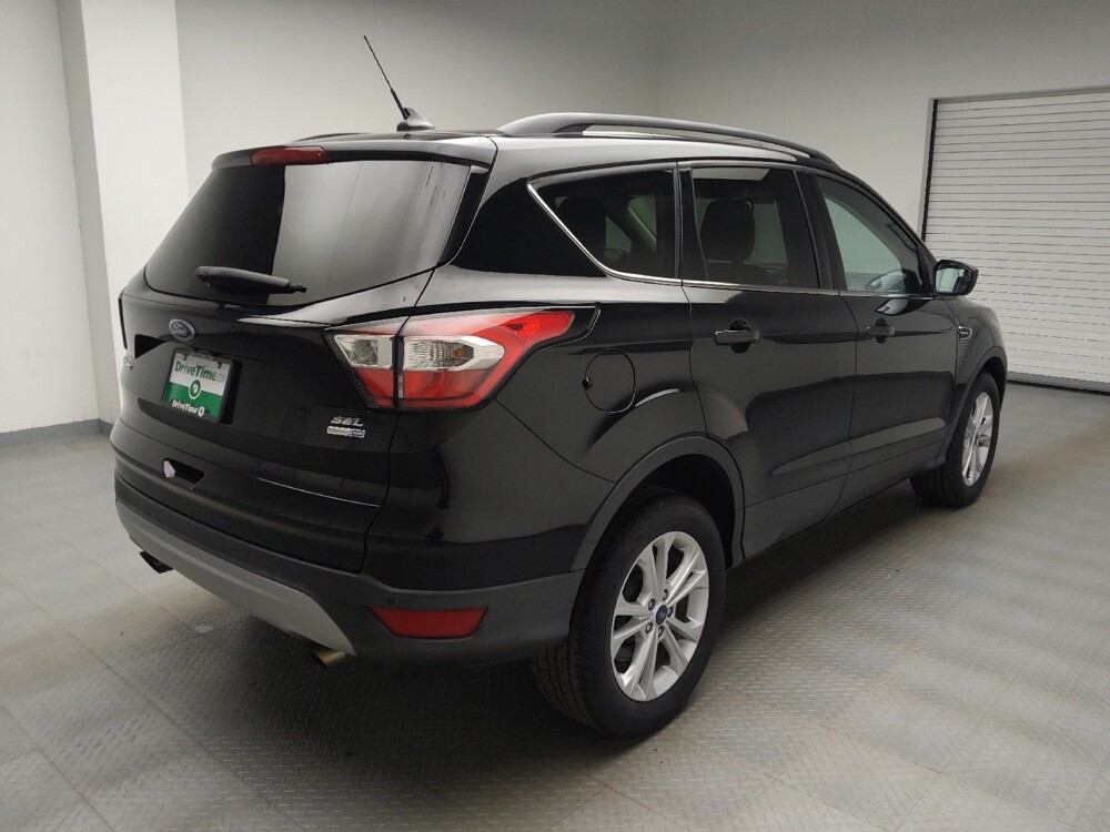 2018 Ford Escape in Taylor, MI 48180 - 18147134 9