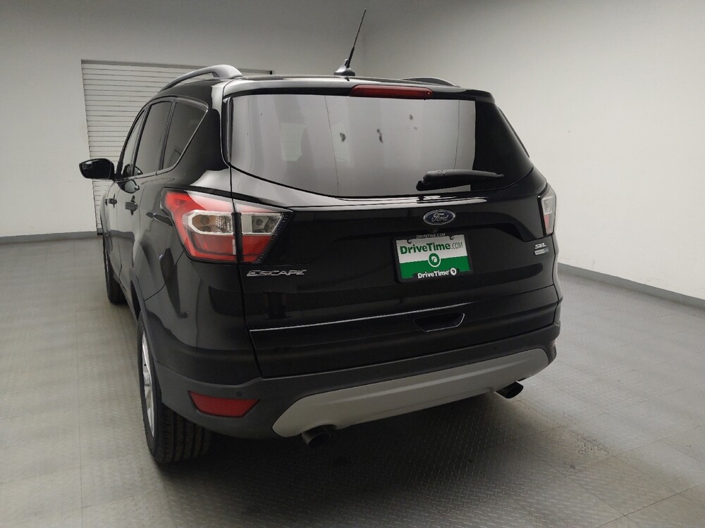 2018 Ford Escape in Taylor, MI 48180 - 18147134 6
