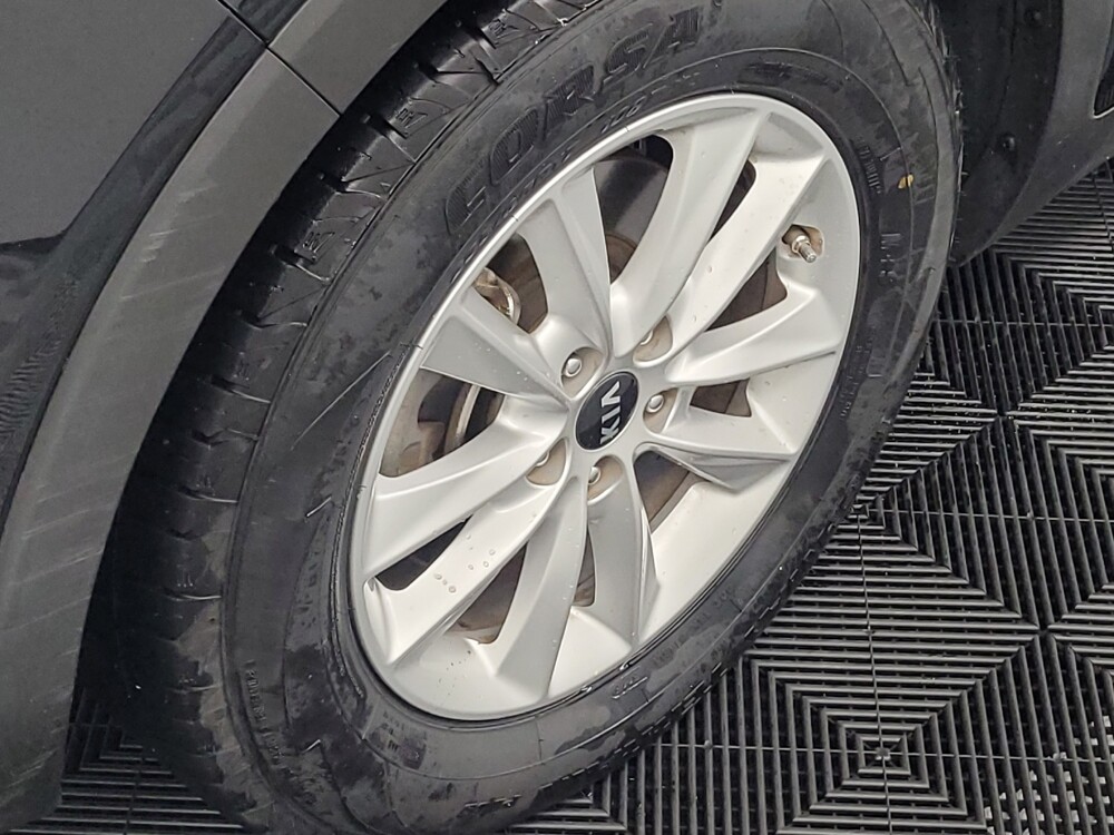 2019 Kia Sorento in Houston, TX 77060 - 18147194 31