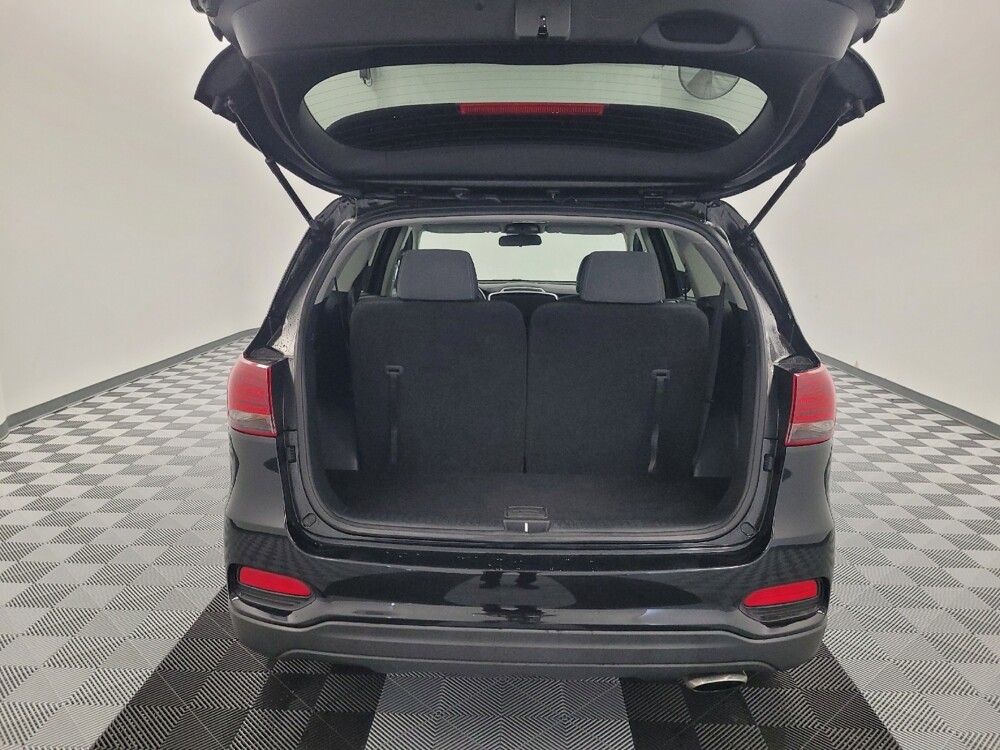 2019 Kia Sorento in Houston, TX 77060 - 18147194 29