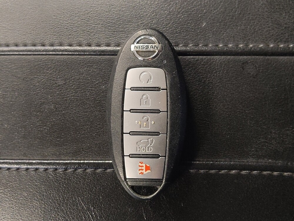2019 Nissan Rogue in Houston, TX 77060 - 18147197 32