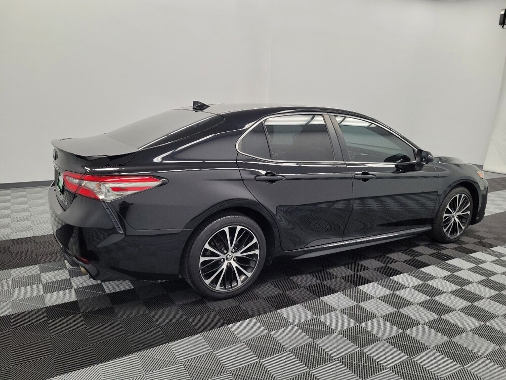 2019 Toyota Camry in Houston, TX 77060 - 18147198 10