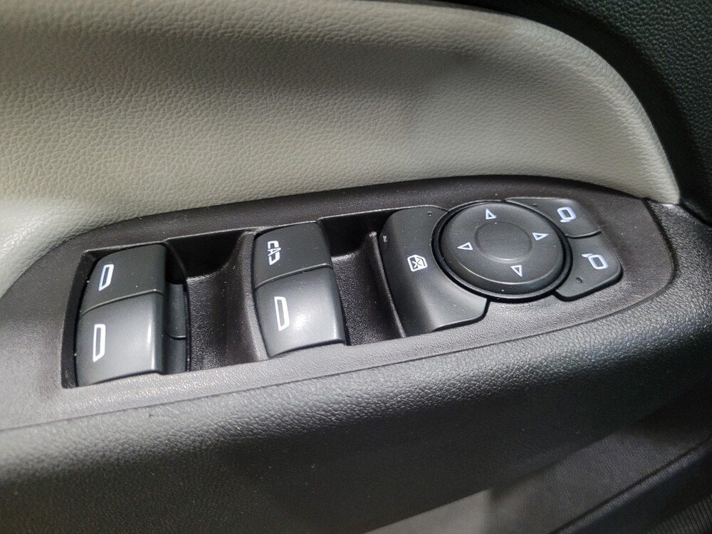 2020 Chevrolet Equinox in Woodbridge, VA 22191 - 18147250 27