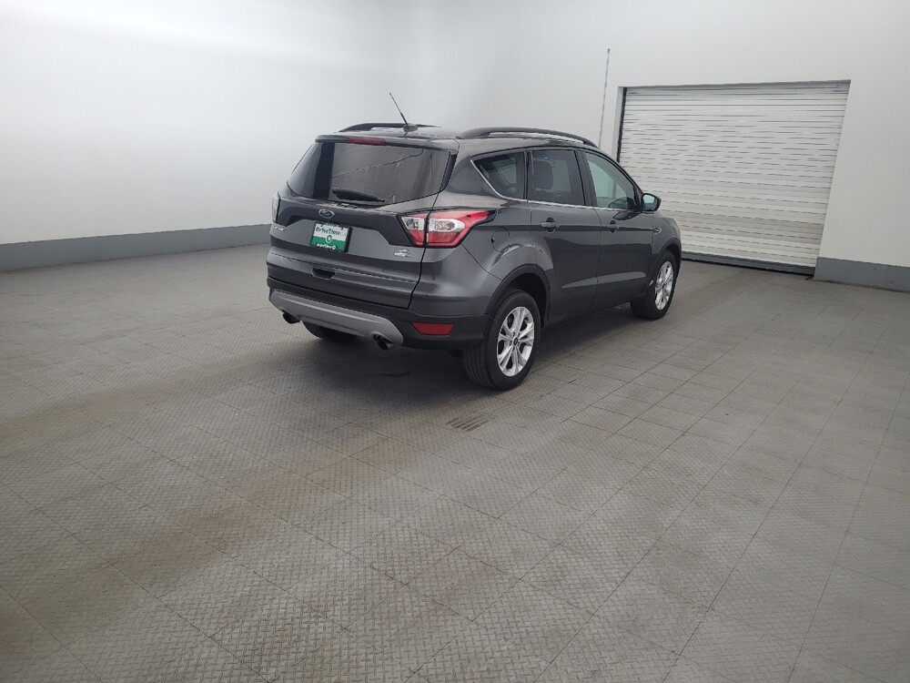 2017 Ford Escape in Glen Burnie, MD 21061 - 18147253 9