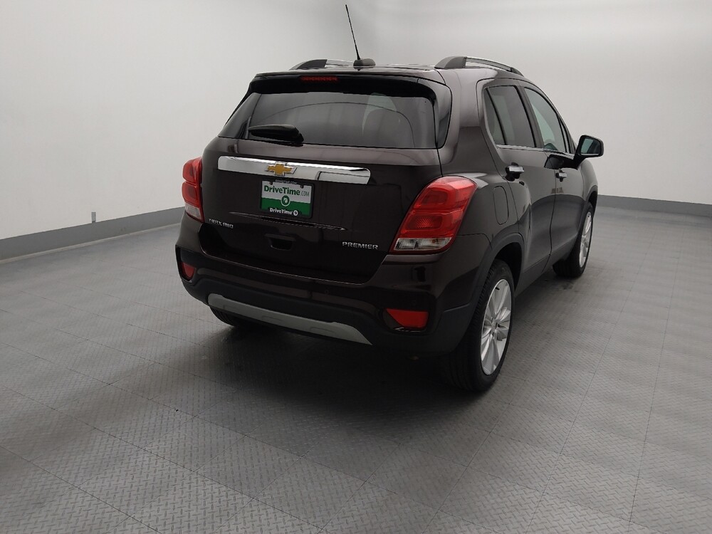 2020 Chevrolet Trax in Gladstone, MO 64118 - 18147264 7