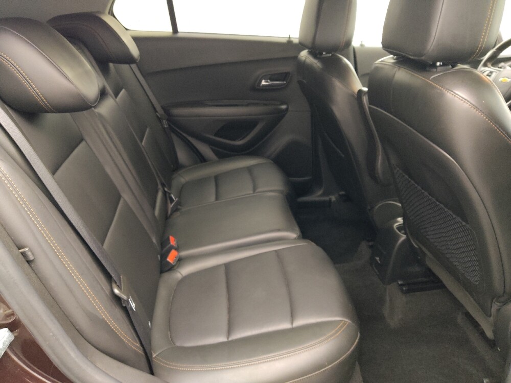 2020 Chevrolet Trax in Gladstone, MO 64118 - 18147264 19