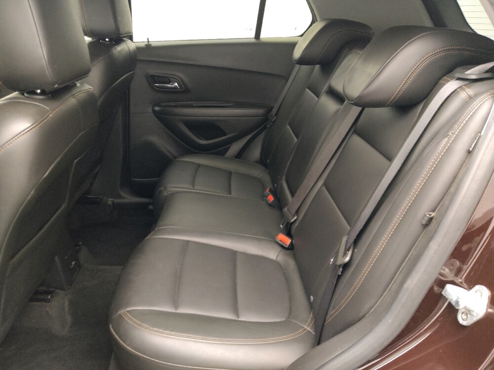 2020 Chevrolet Trax in Gladstone, MO 64118 - 18147264 18
