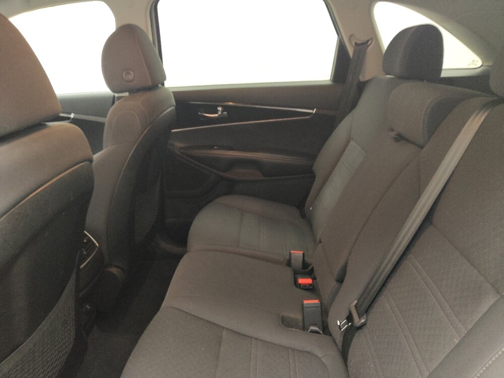 2019 Kia Sorento in Lombard, IL 60148 - 18147267 18