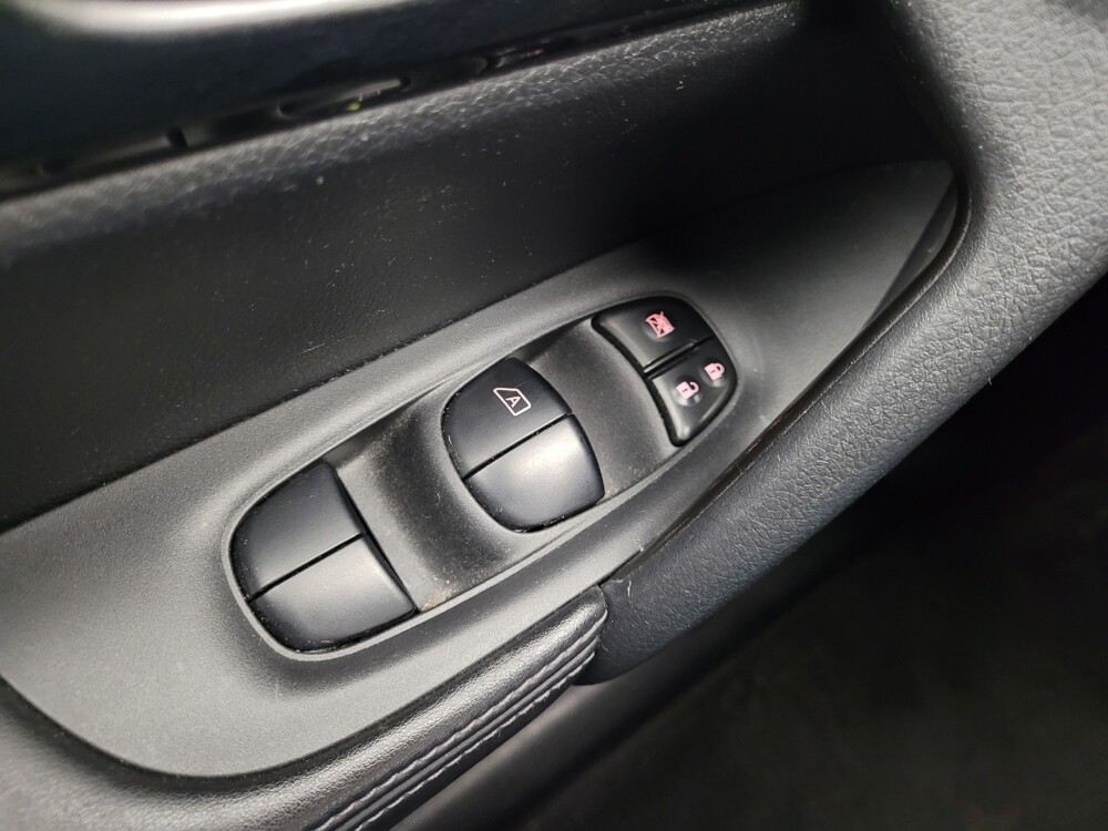 2018 Nissan Rogue in Ft Wayne, IN 46805 - 18147271 27
