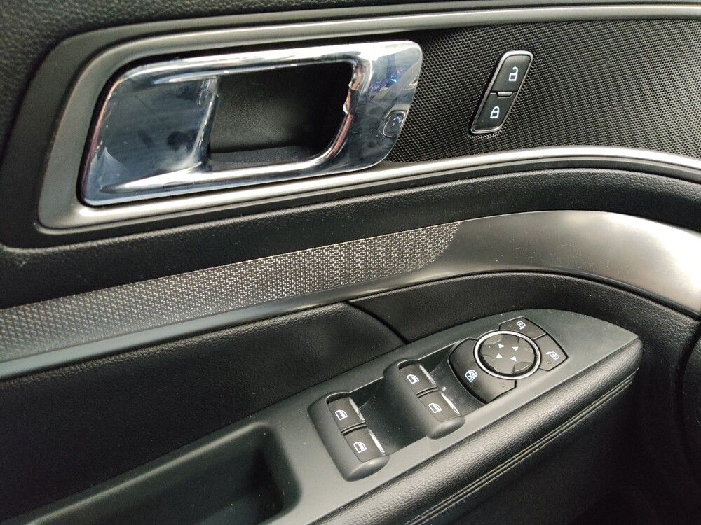 2019 Ford Explorer in Taylor, MI 48180 - 18147277 27