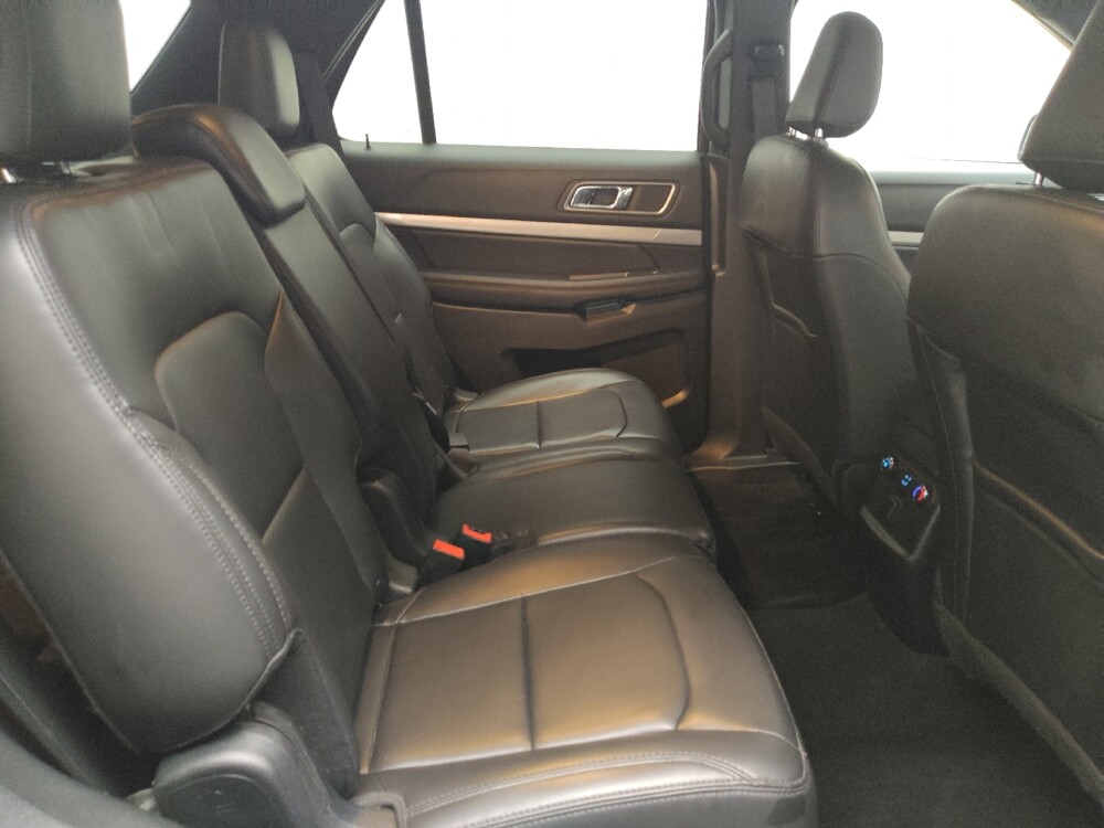 2019 Ford Explorer in Taylor, MI 48180 - 18147277 19