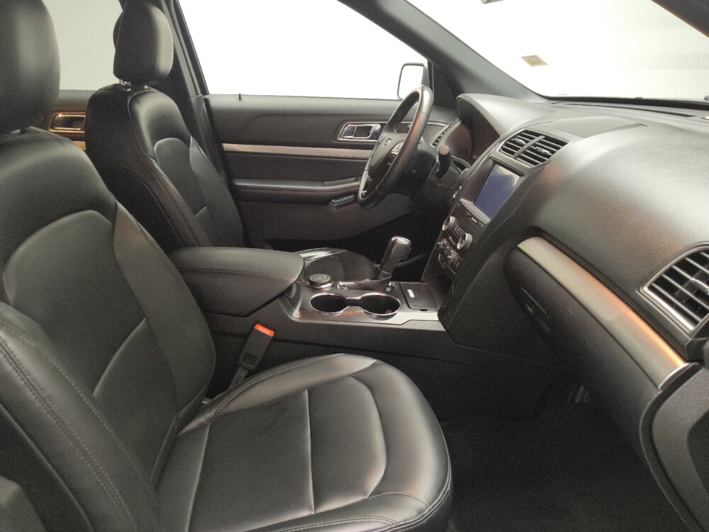 2019 Ford Explorer in Taylor, MI 48180 - 18147277 21