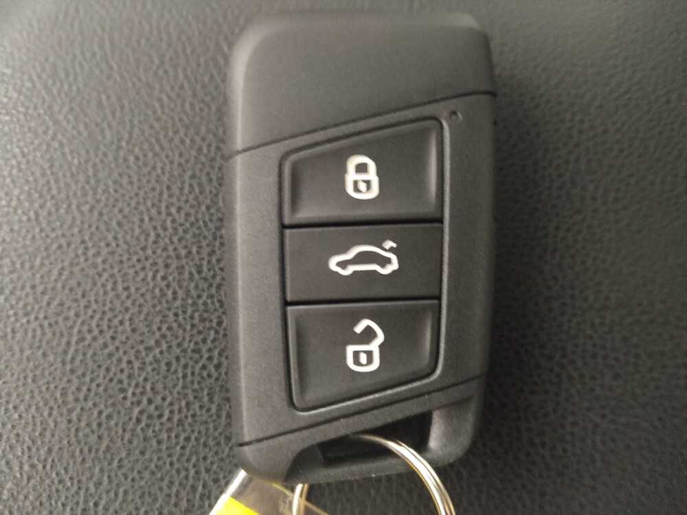 2019 Volkswagen Jetta in Union City, GA 30291 - 18147316 32