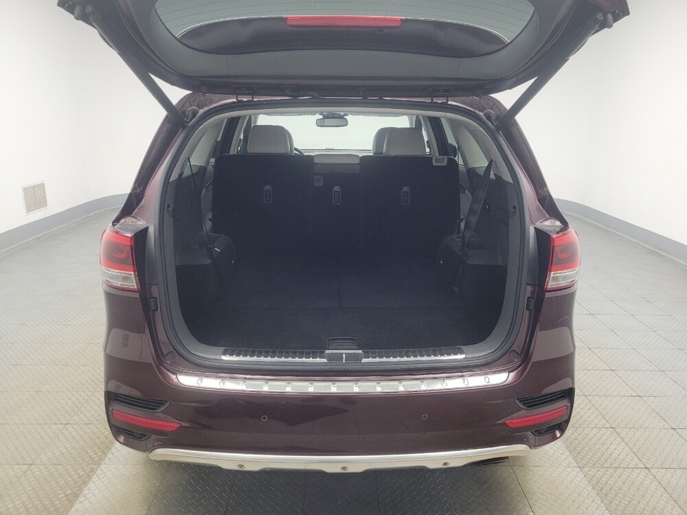 2018 Kia Sorento in Highland, IN 46322 - 18147363 29