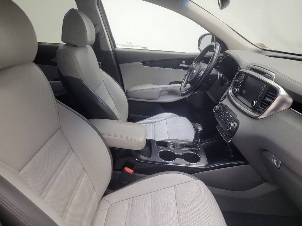 2018 Kia Sorento in Highland, IN 46322 - 18147363 21