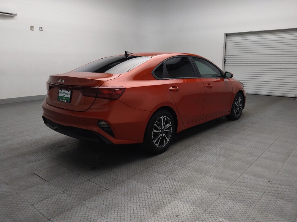 2023 Kia Forte in Plano, TX 75074 - 18147366 9