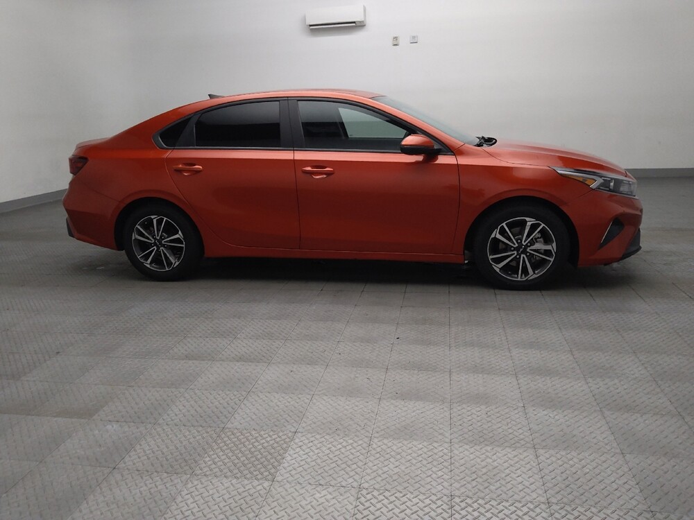 2023 Kia Forte in Plano, TX 75074 - 18147366 11