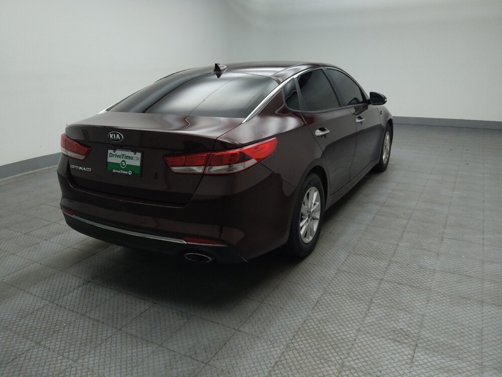 2018 Kia Optima in Peoria, IL 61615 - 18147375 9