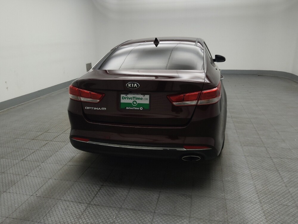 2018 Kia Optima in Peoria, IL 61615 - 18147375 7