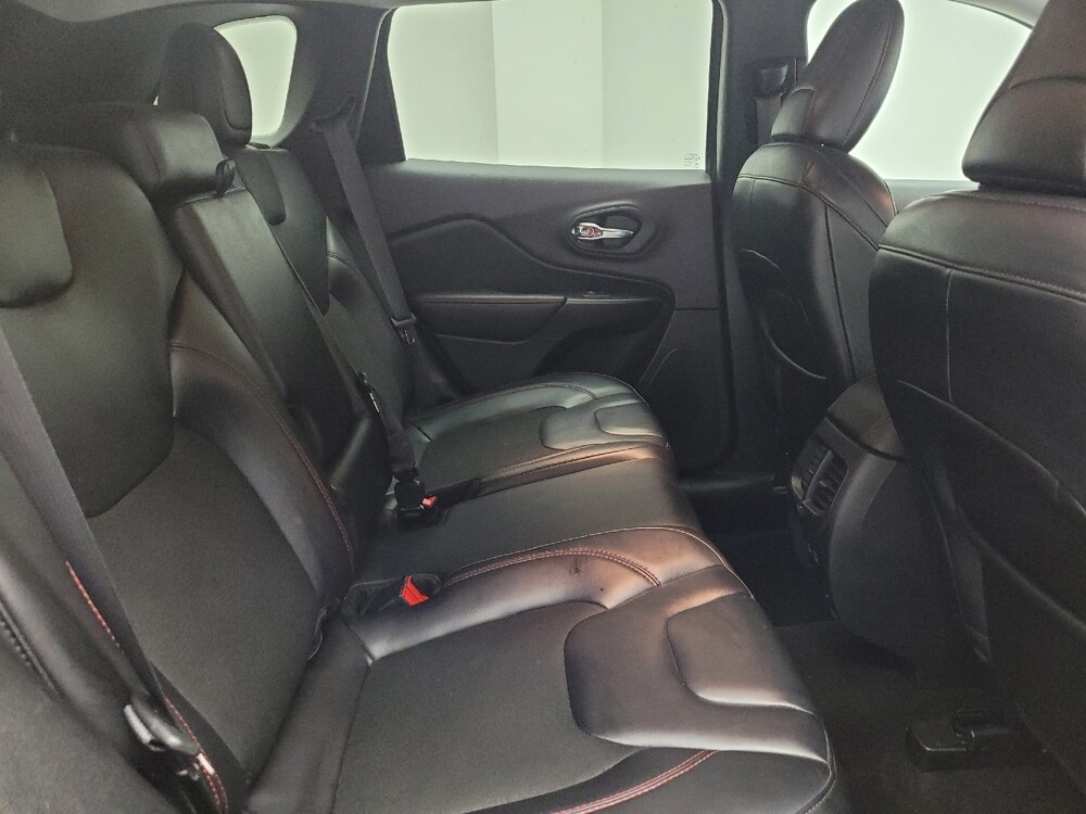 2021 Jeep Cherokee in Taylor, MI 48180 - 18147389 19