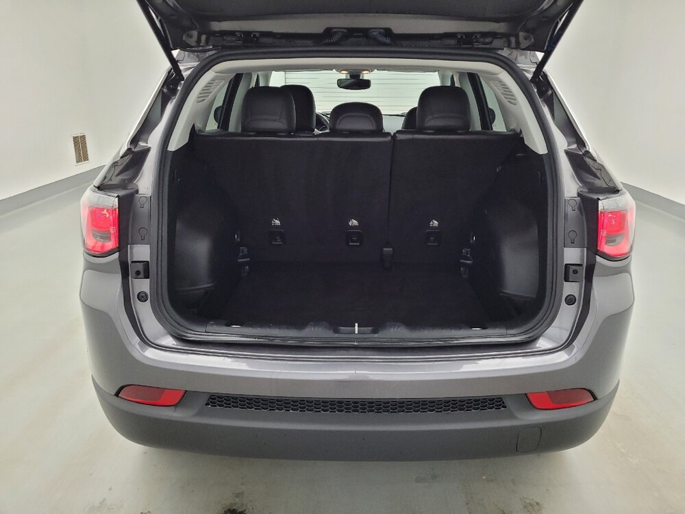 2018 Jeep Compass in Cincinnati, OH 45255 - 18147413 29