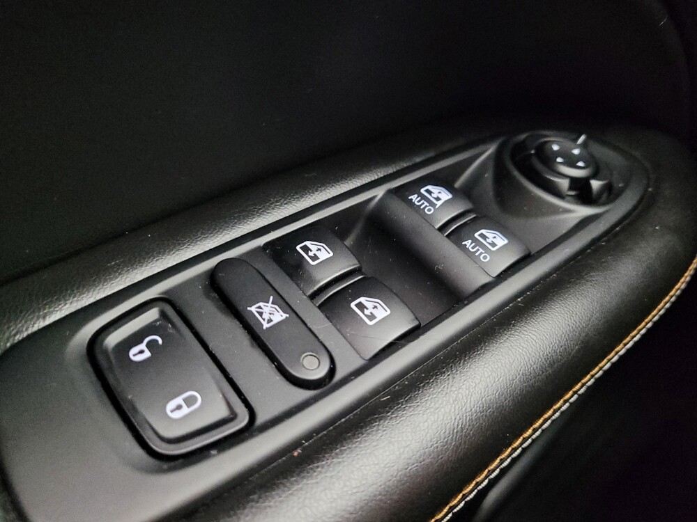 2018 Jeep Compass in Cincinnati, OH 45255 - 18147413 27