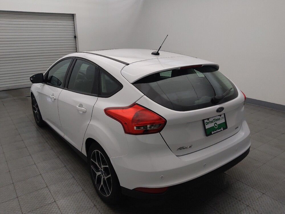 2018 Ford Focus in Houston, TX 77060 - 18147428 5