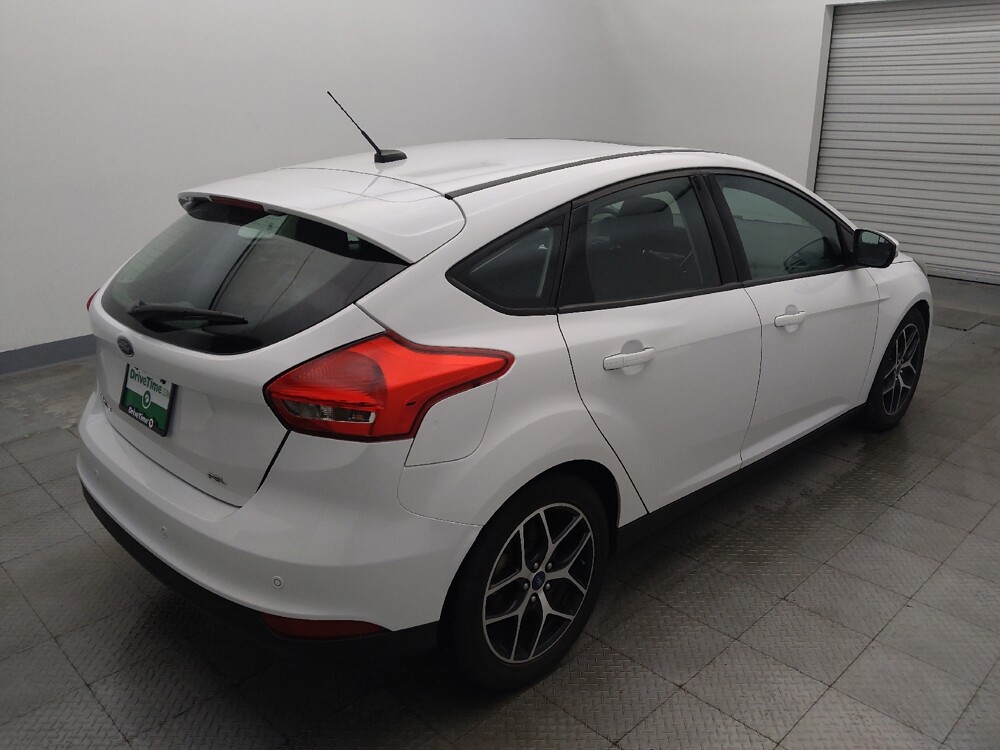 2018 Ford Focus in Houston, TX 77060 - 18147428 9
