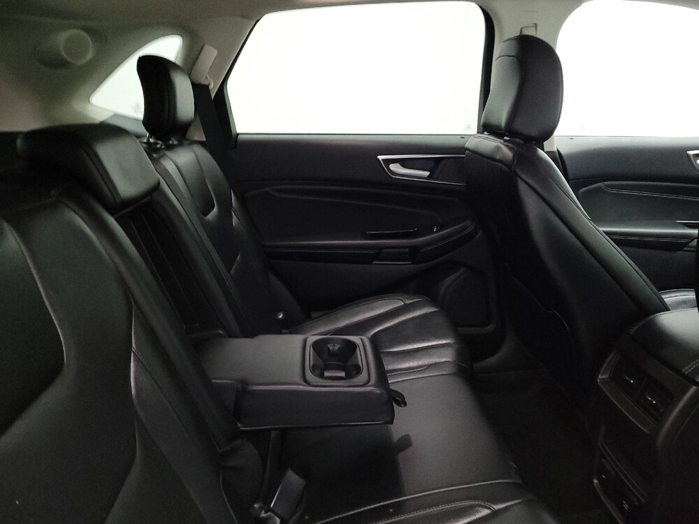 2020 Ford Edge in Fairfield, OH 45014 - 18147445 19