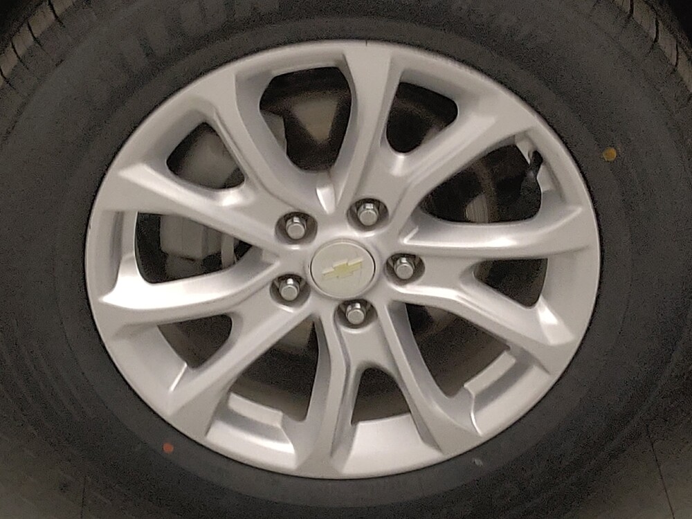 2020 Chevrolet Equinox in Live Oak, TX 78233 - 18147455 31