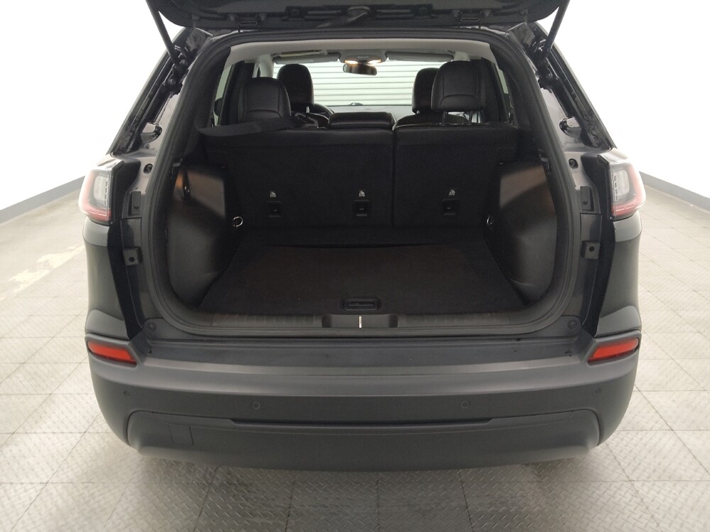 2019 Jeep Cherokee in Houston, TX 77060 - 18147464 29