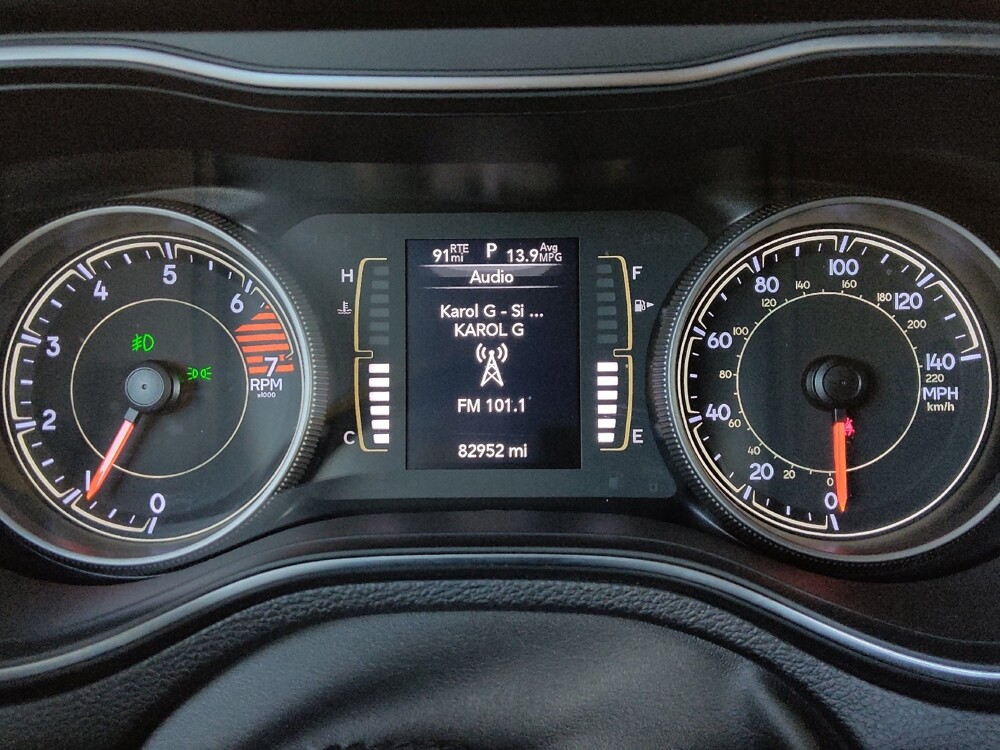 2019 Jeep Cherokee in Houston, TX 77060 - 18147464 23