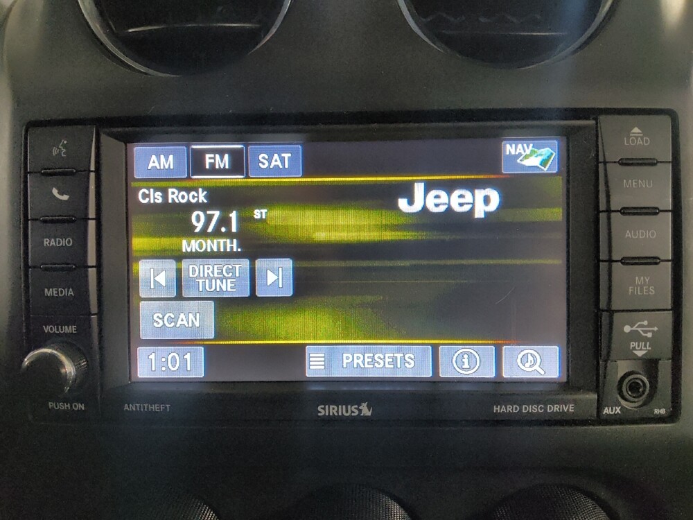 2017 Jeep Compass in Union City, GA 30291 - 18147490 25