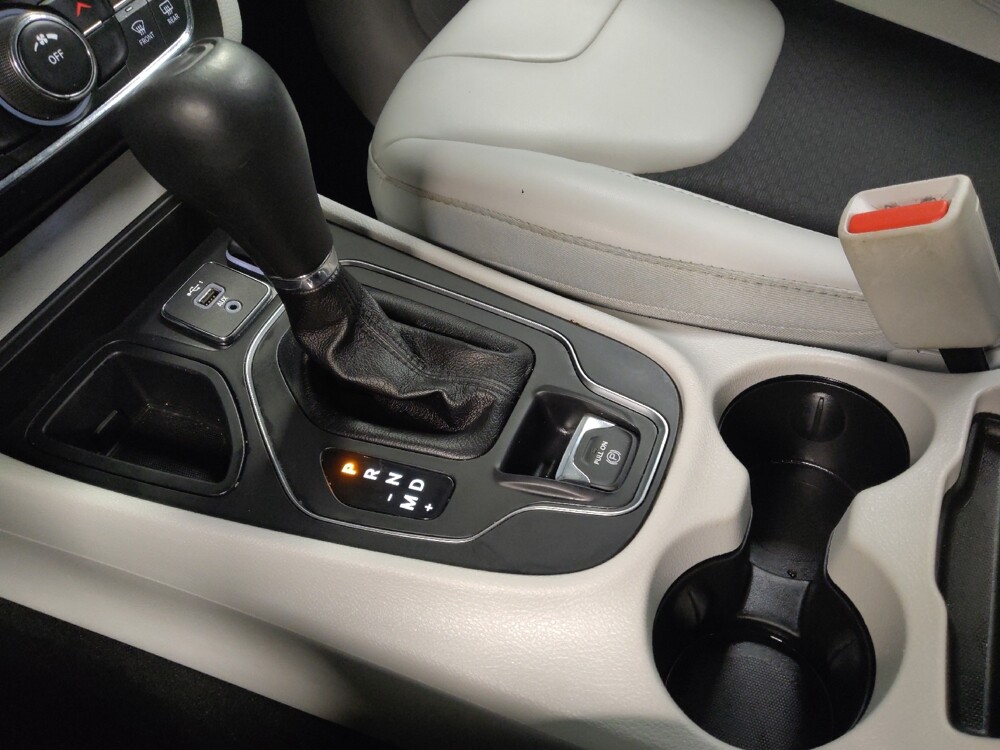 2020 Jeep Cherokee in Round Rock, TX 78664 - 18147504 26