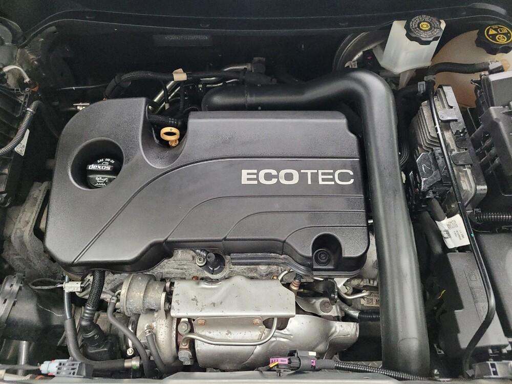 2018 Chevrolet Equinox in Ft Wayne, IN 46805 - 18147525 30