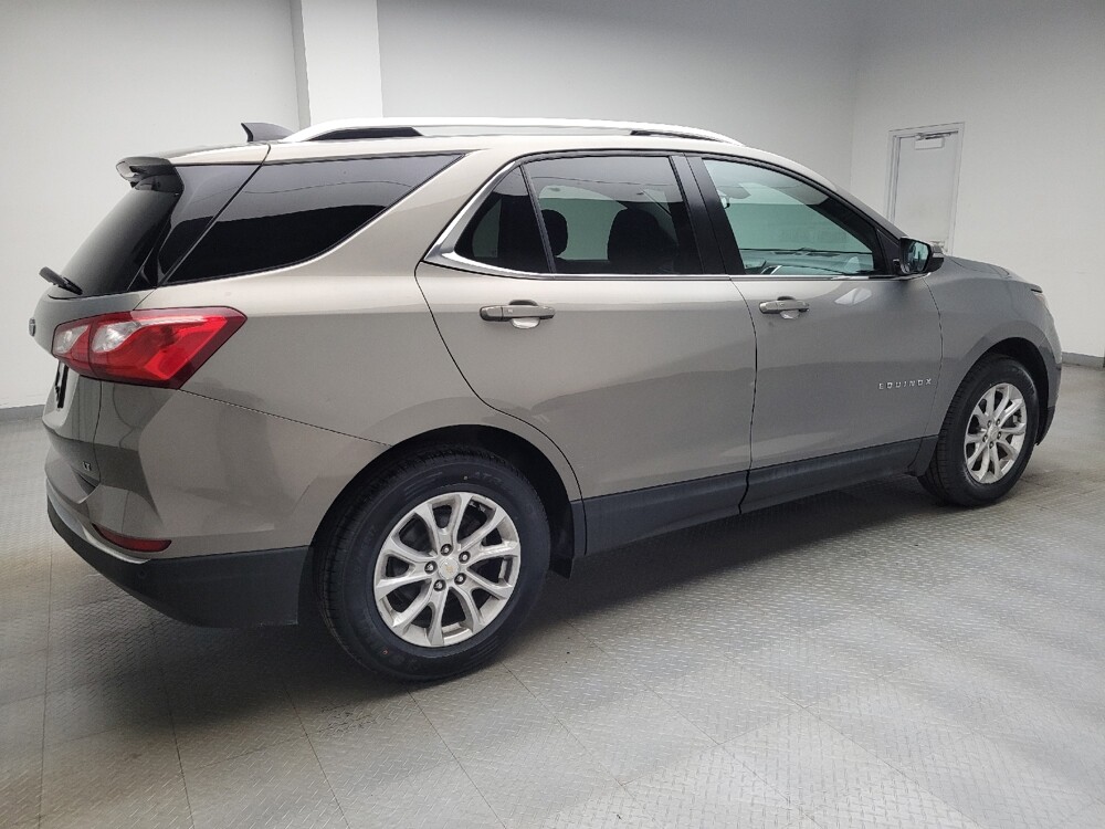 2018 Chevrolet Equinox in Ft Wayne, IN 46805 - 18147525 10