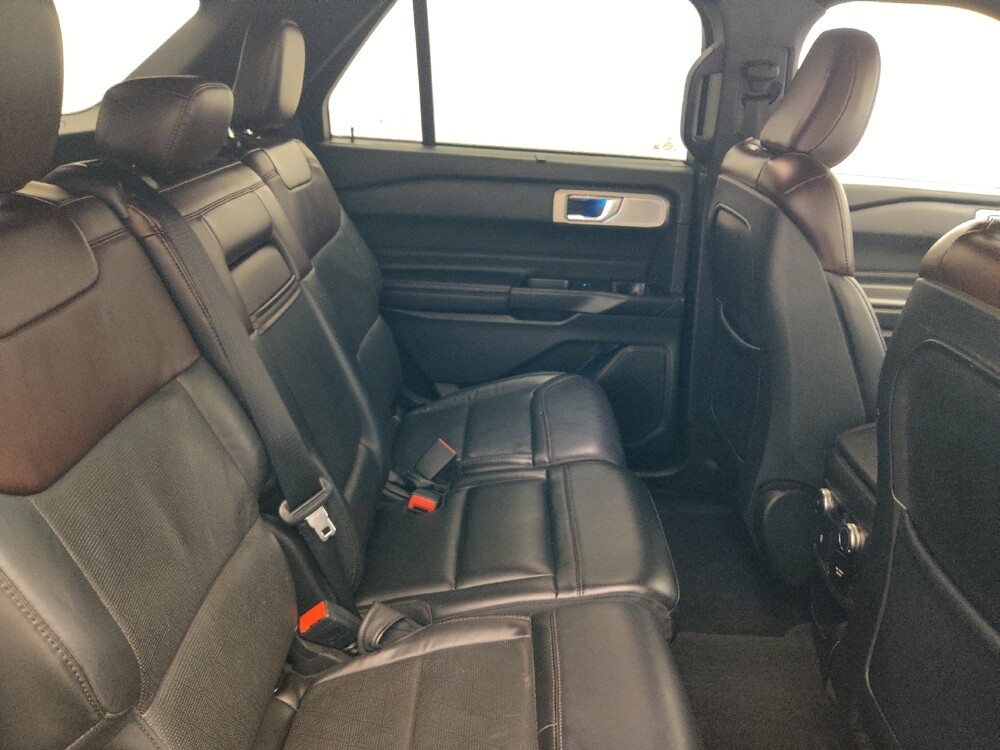 2020 Ford Explorer in Sanford, FL 32773 - 18147532 19