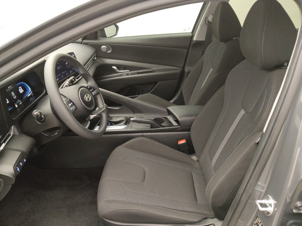 2025 Hyundai Elantra in Houston, TX 77074 - 18147549 17