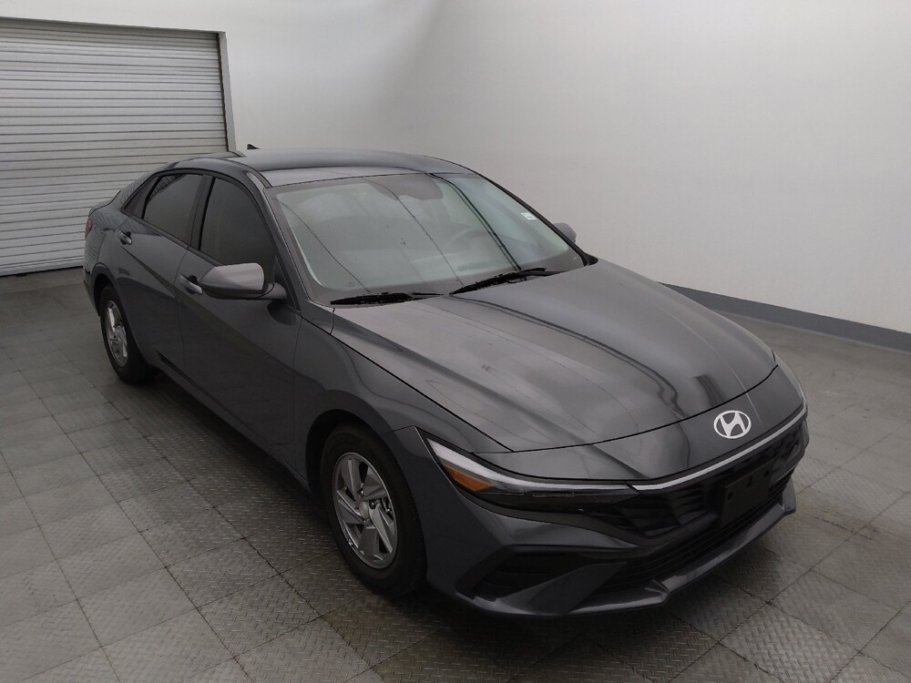 2025 Hyundai Elantra in Houston, TX 77074 - 18147549 13