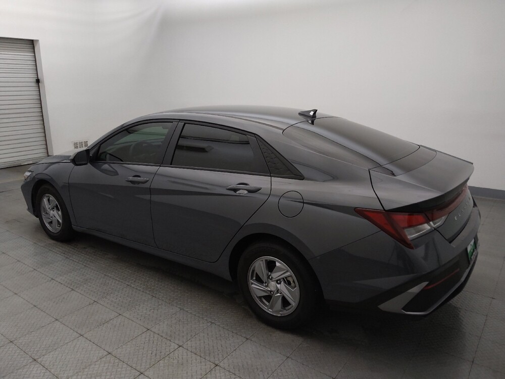 2025 Hyundai Elantra in Houston, TX 77074 - 18147549 3