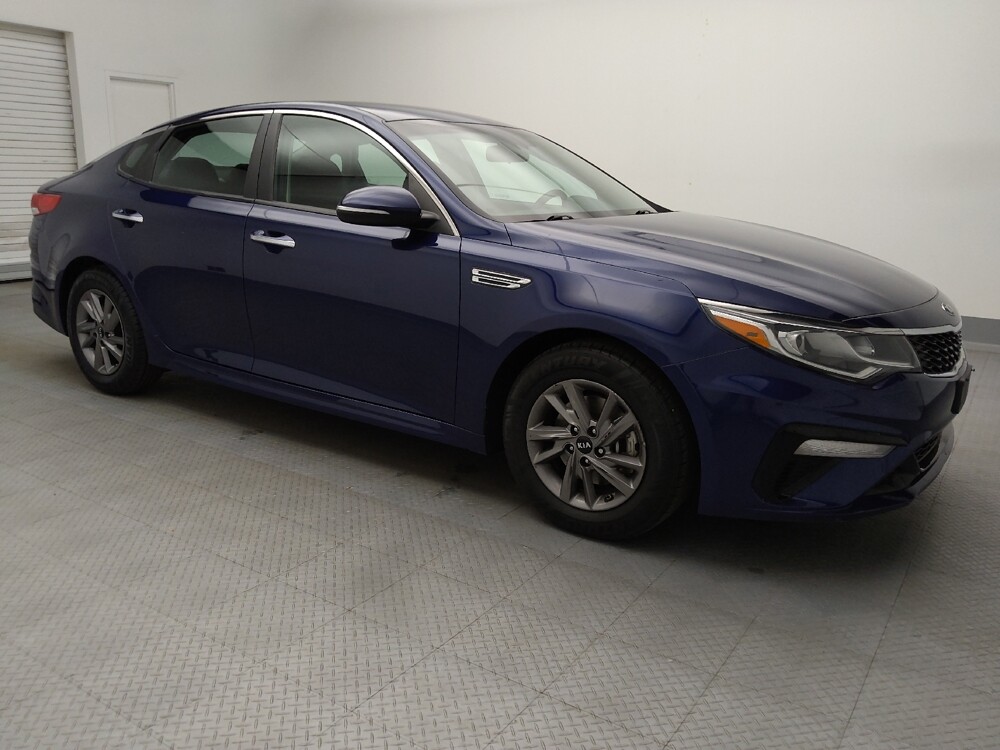 2020 Kia Optima in Lakewood, CO 80215 - 18147573 11